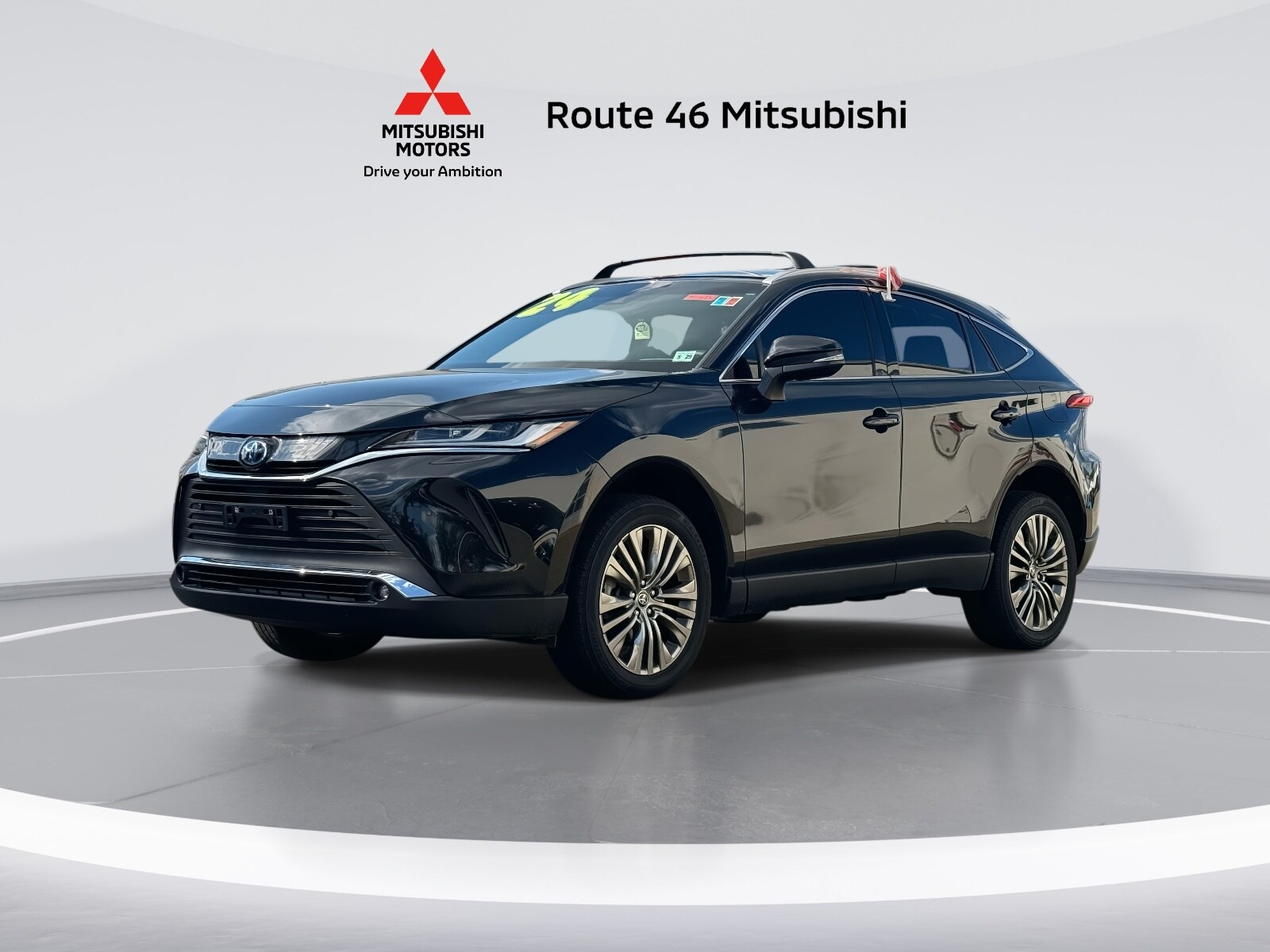 2024 Toyota Venza XLE photo 2