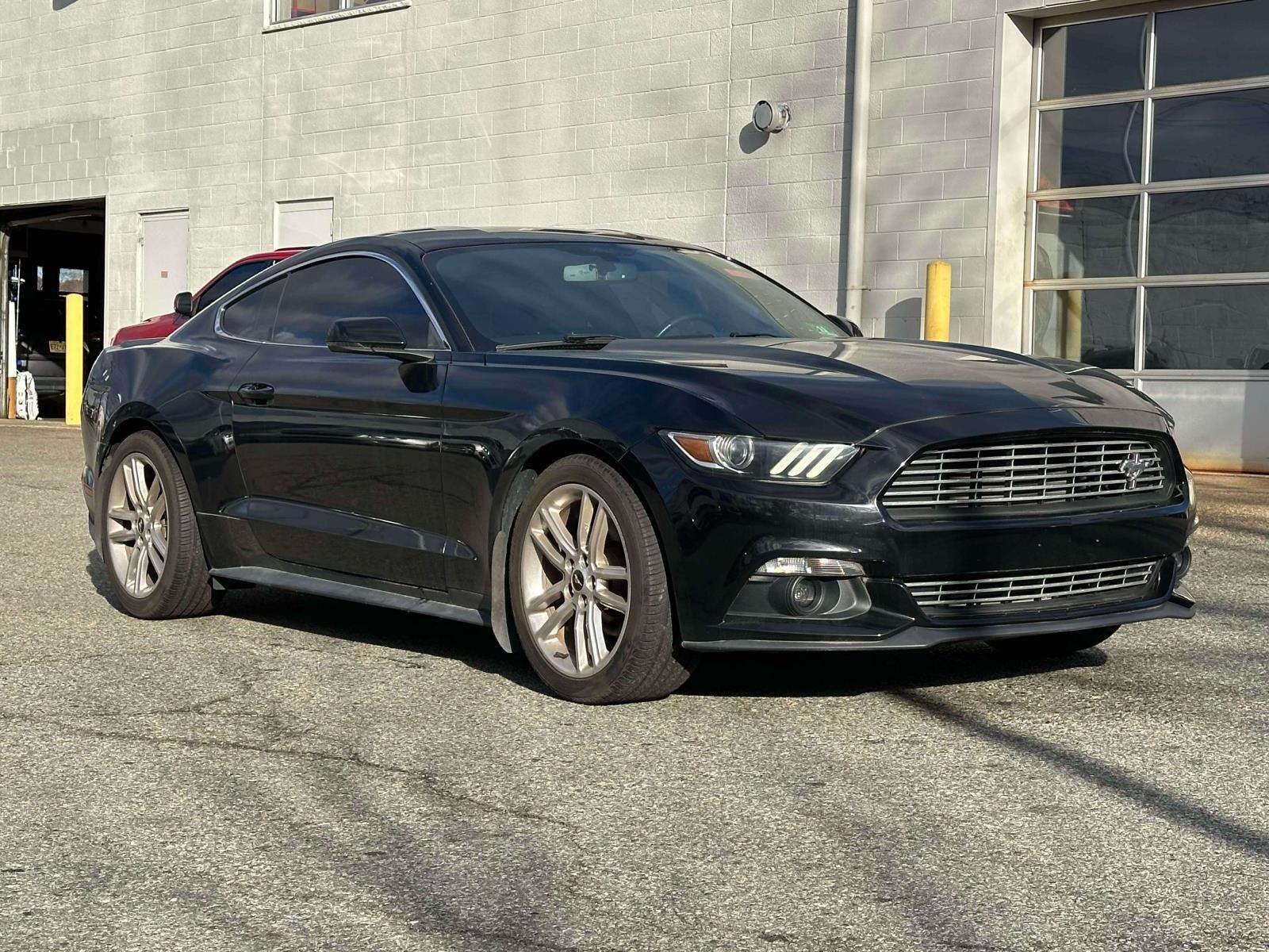 2017 Ford Mustang EcoBoost Premium