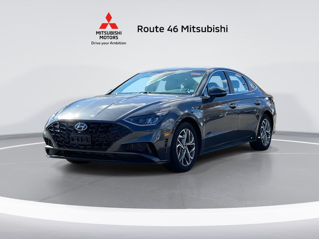Used 2023 Hyundai Sonata SEL Sedan