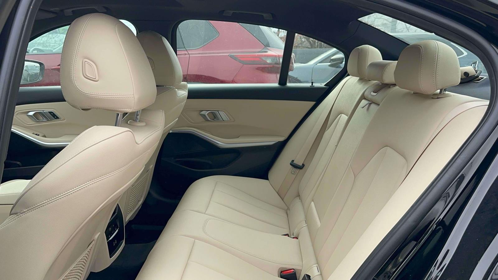 2021 BMW 3 Series 330e's photo