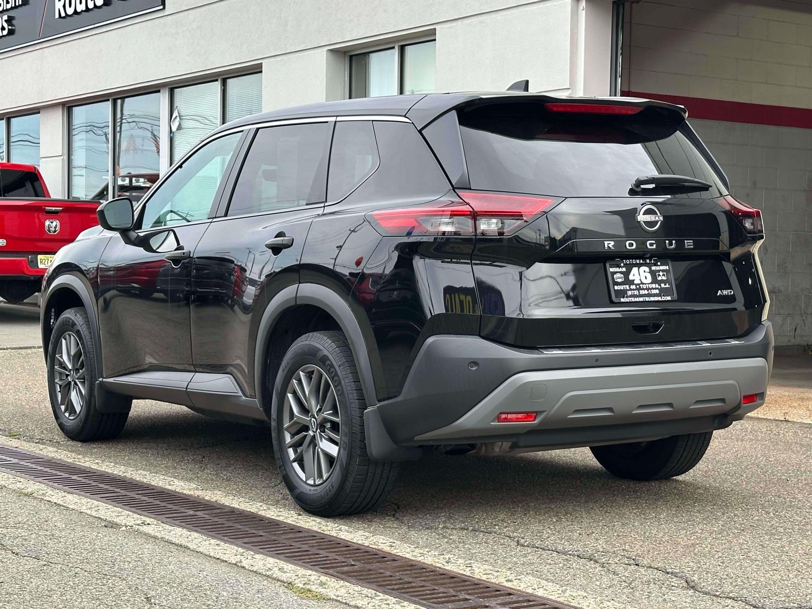 2022 Nissan Rogue S photo 3