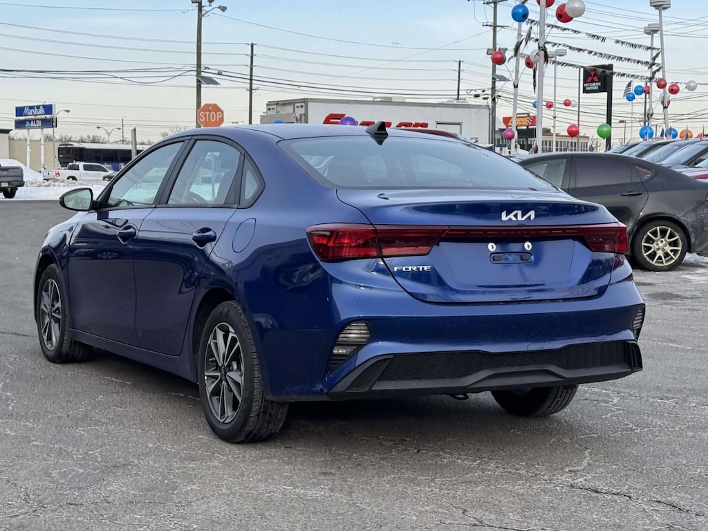 Used 2023 Kia Forte LXS Sedan