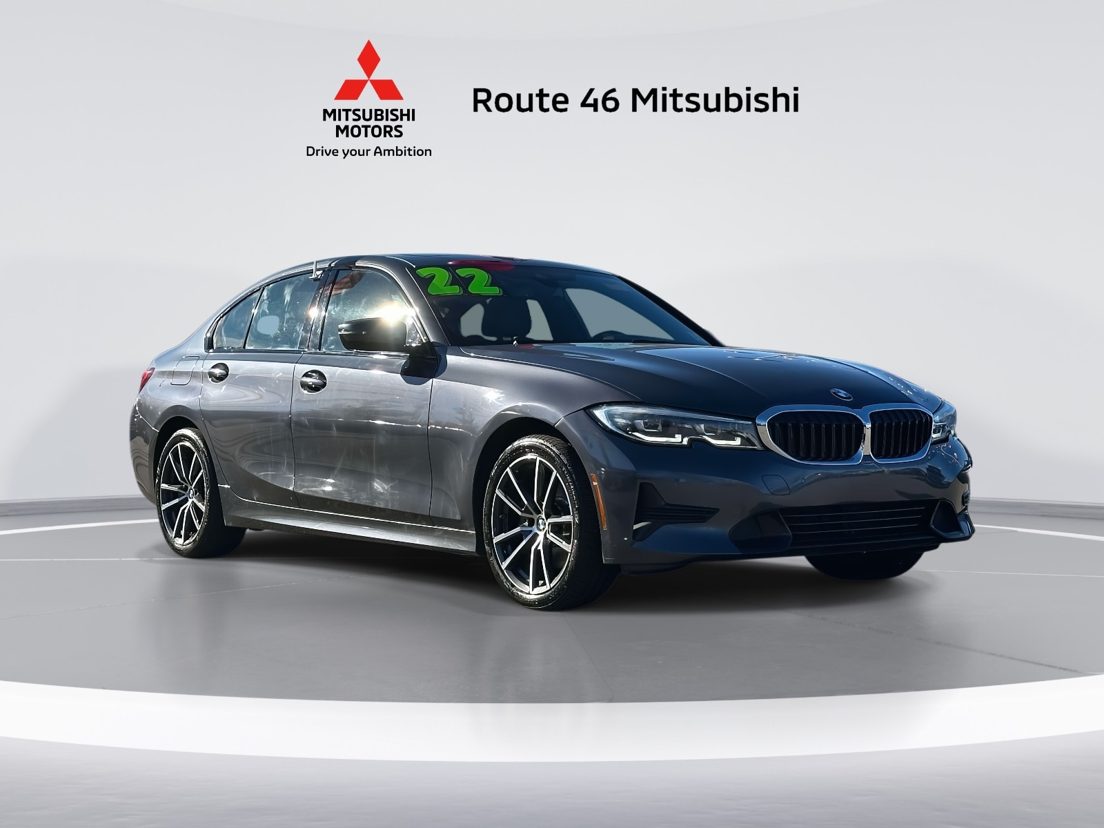 2022 BMW 3 Series 330i's photo