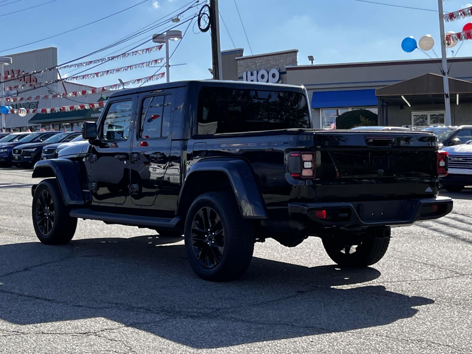 2021 Jeep Gladiator Overland photo 3