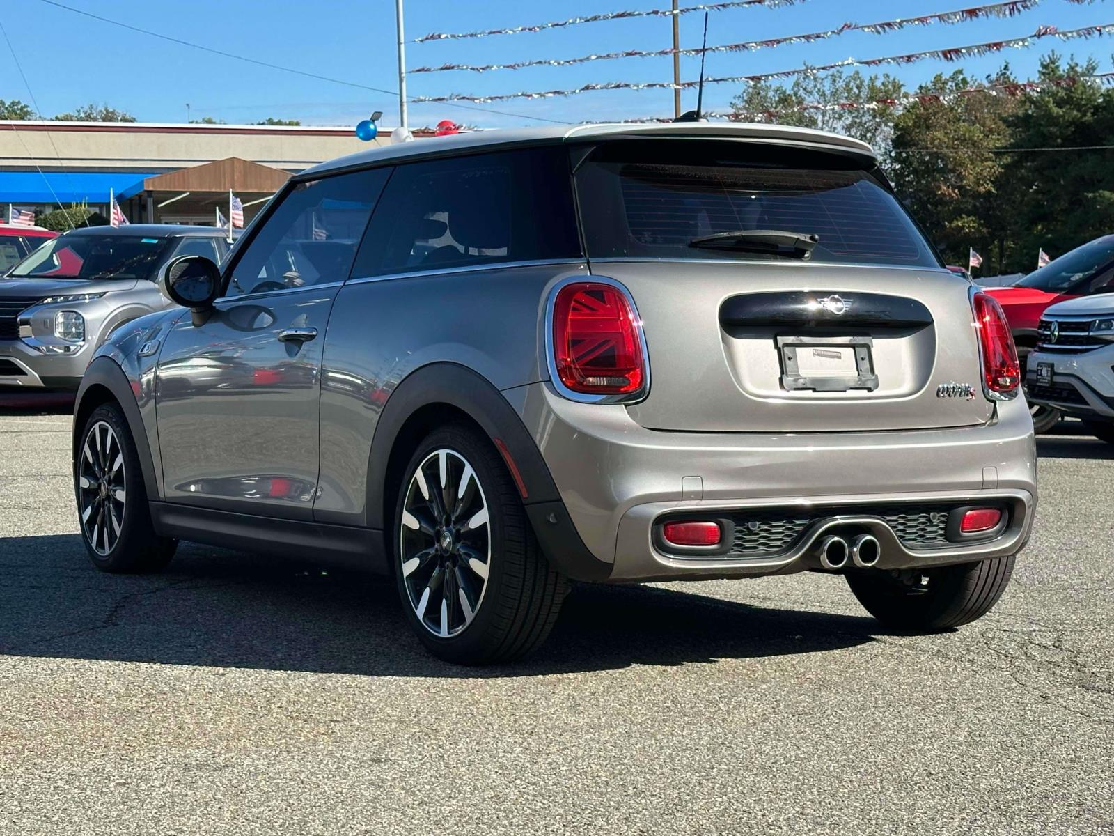 2019 Mini Cooper 2 Door Hardtop S photo 3