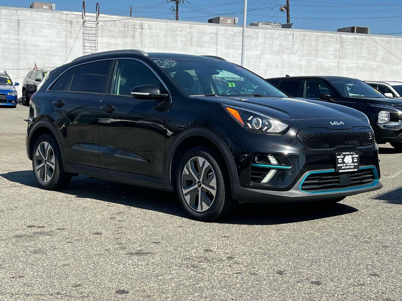 Used 2022 Kia Niro EX with VIN KNDCC3LG8N5118032 for sale in Totowa, NJ