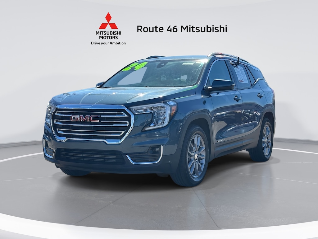 Used 2024 GMC Terrain SLT SUV