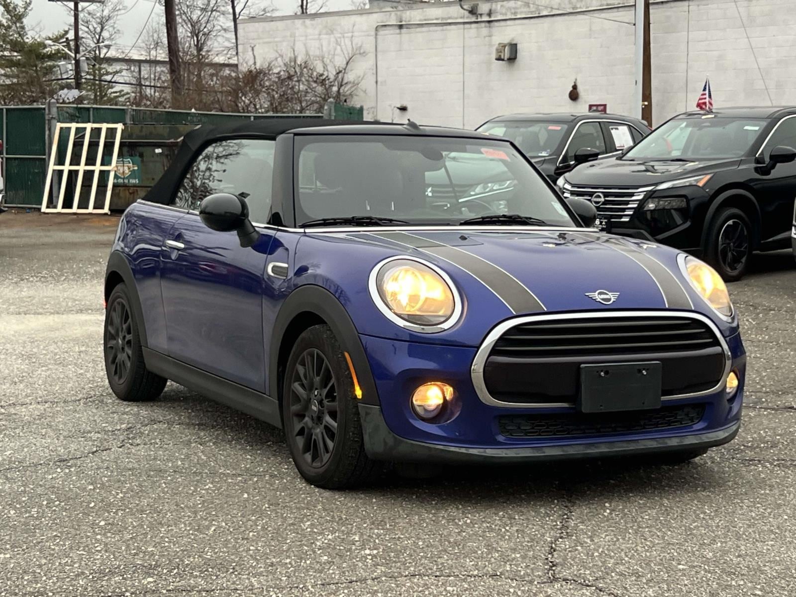 2019 MINI Convertible Base's photo