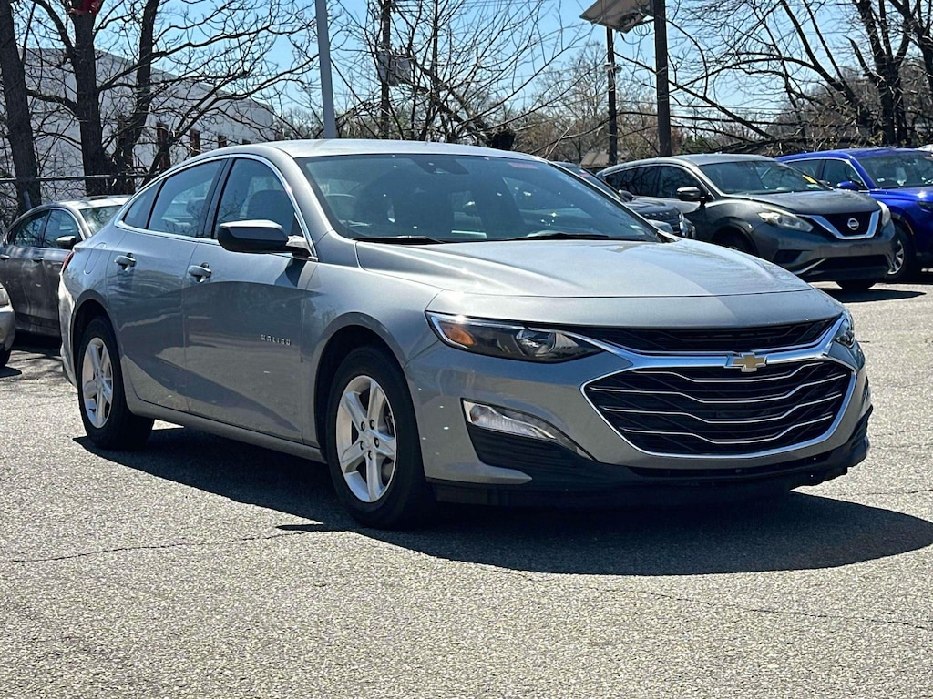 Used 2024 Chevrolet Malibu 1LT Sedan