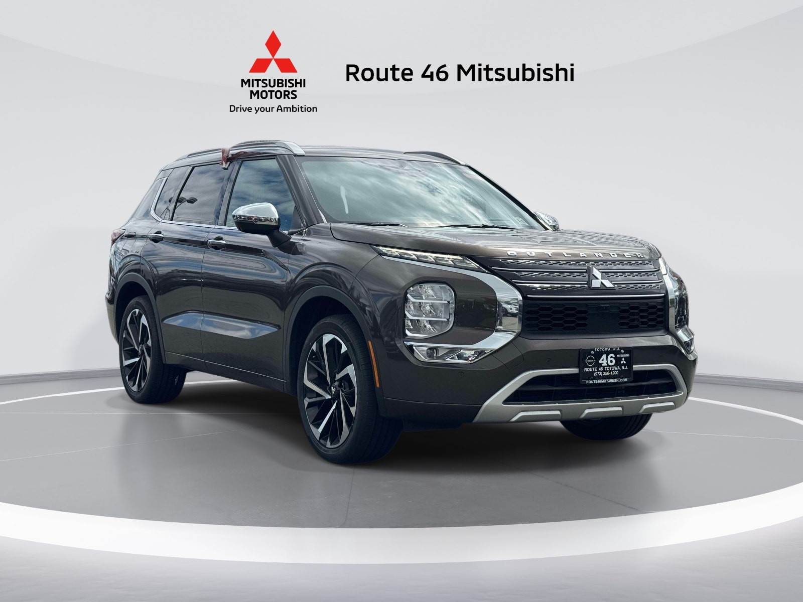 2022 Mitsubishi Outlander SEL S-AWC's photo