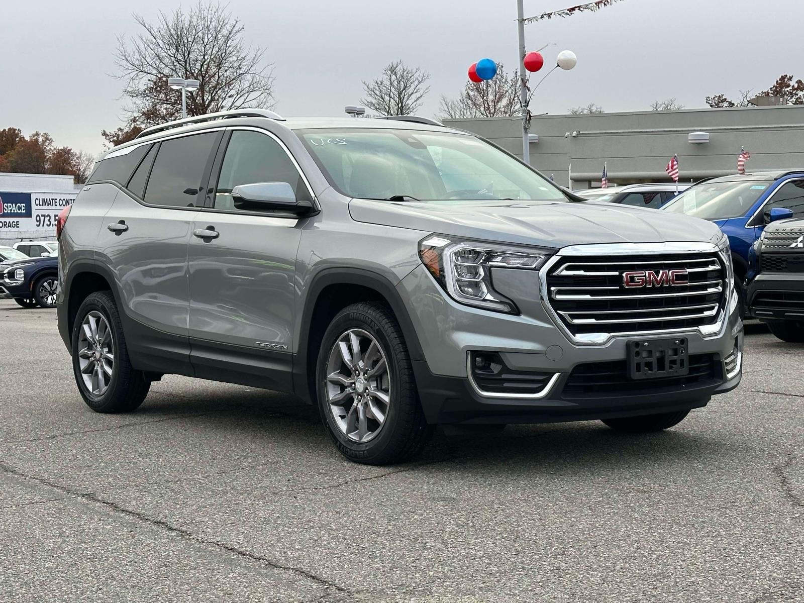 2023 GMC Terrain SLT's photo