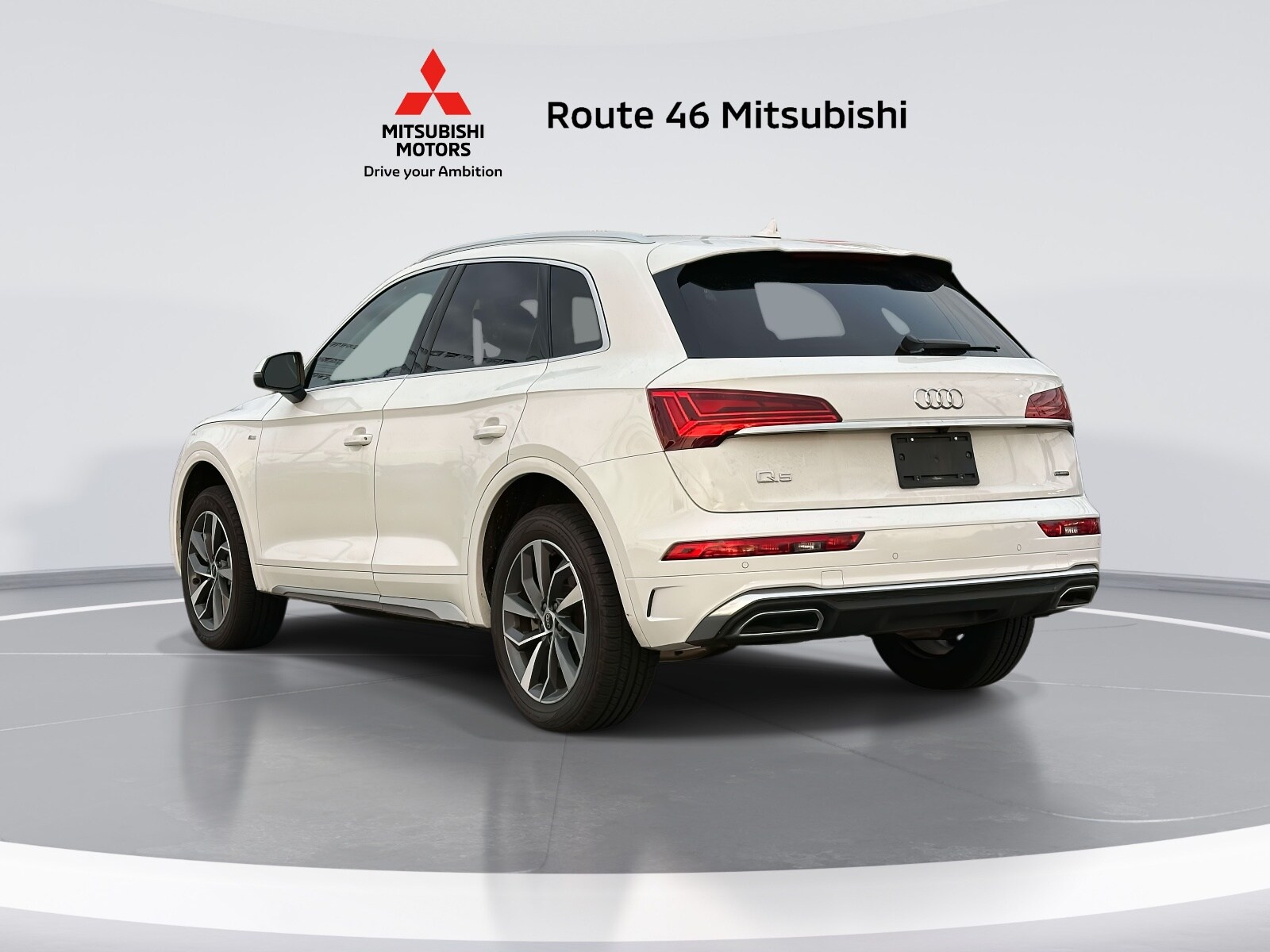 2023 Audi Q5 45 S line Premium photo 3