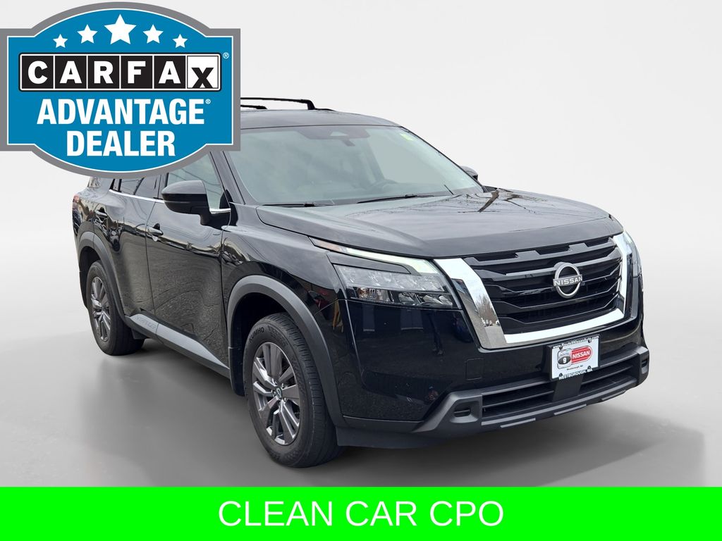 2023 Nissan Pathfinder SV