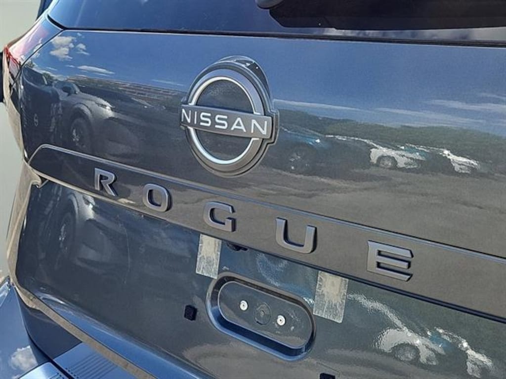 New 2026 Nissan Rogue SV SUV