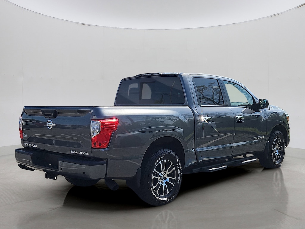 Used 2021 Nissan Titan SV Truck Crew Cab