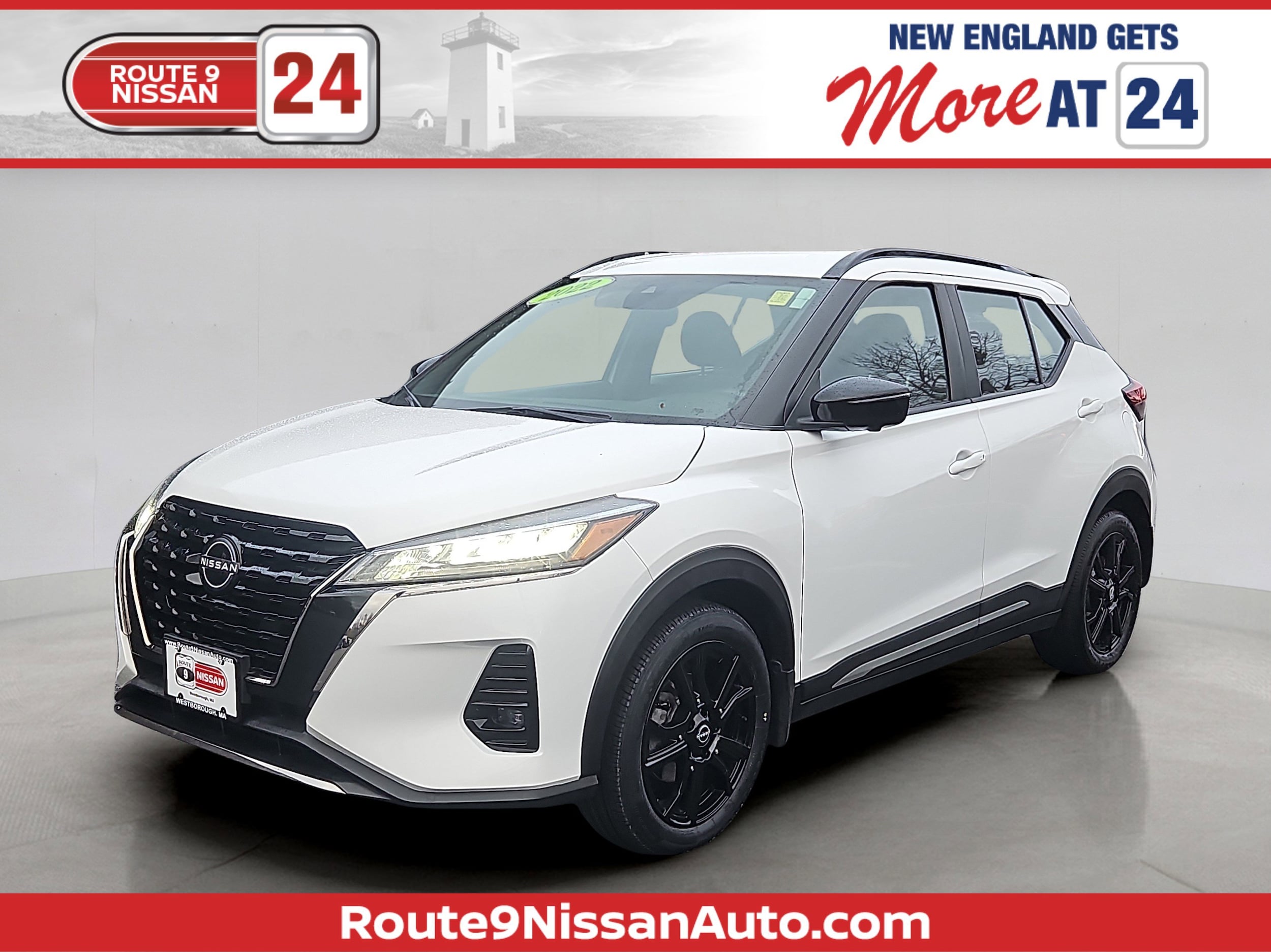 2022 Nissan Kicks SR