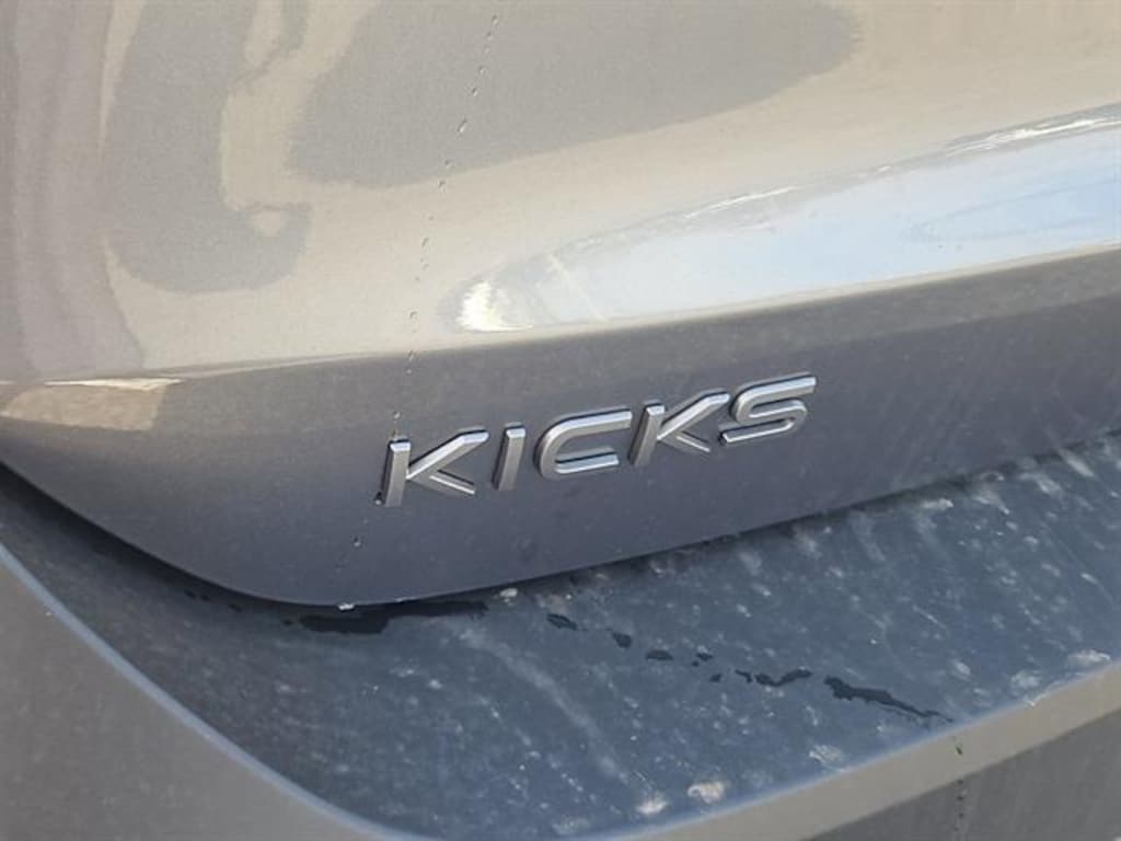 New 2025 Nissan Kicks SV Intelligent AWD