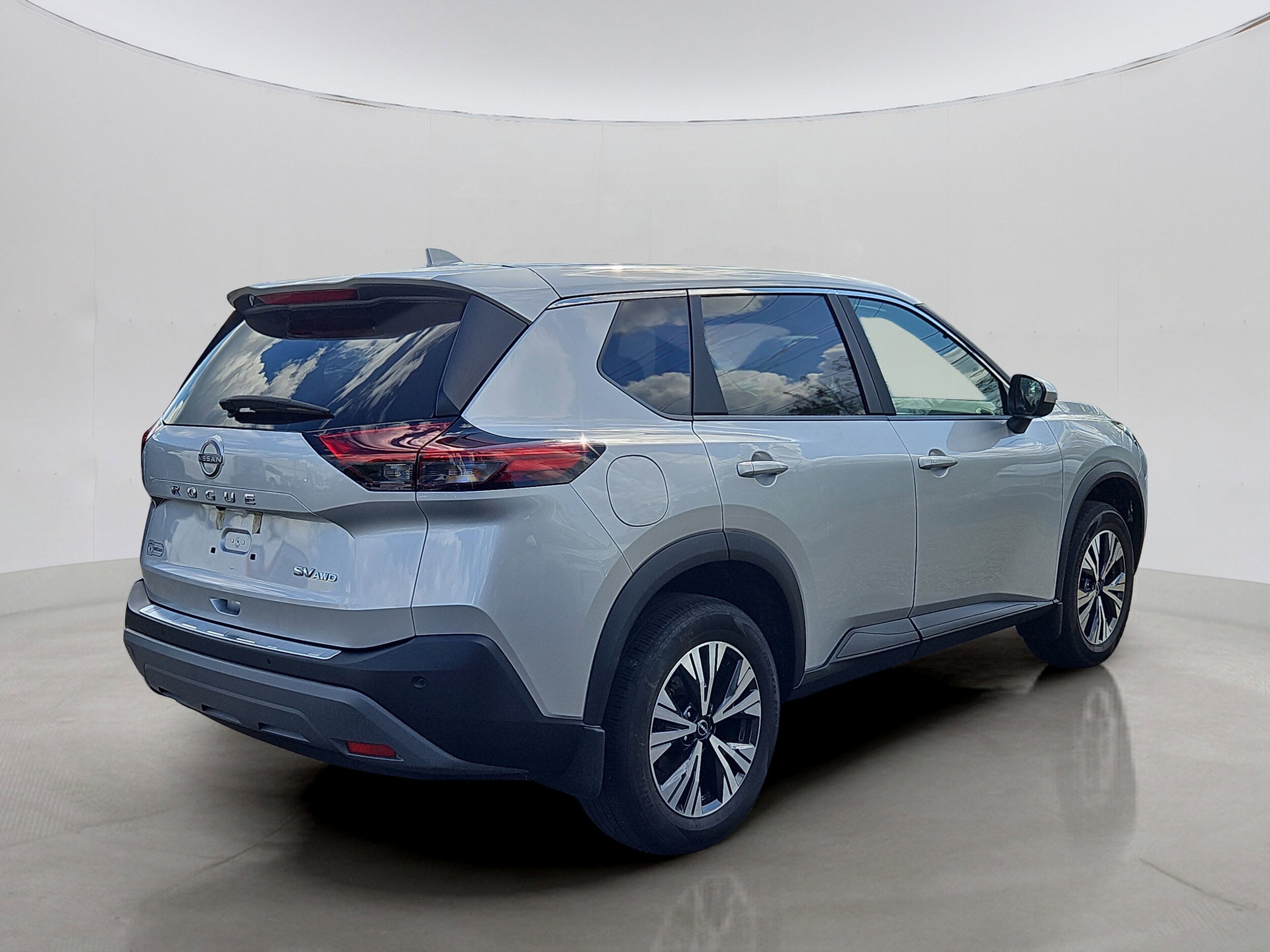 2023 Nissan Rogue SV photo 2