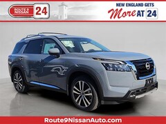 2025 Nissan Pathfinder Platinum 4WD