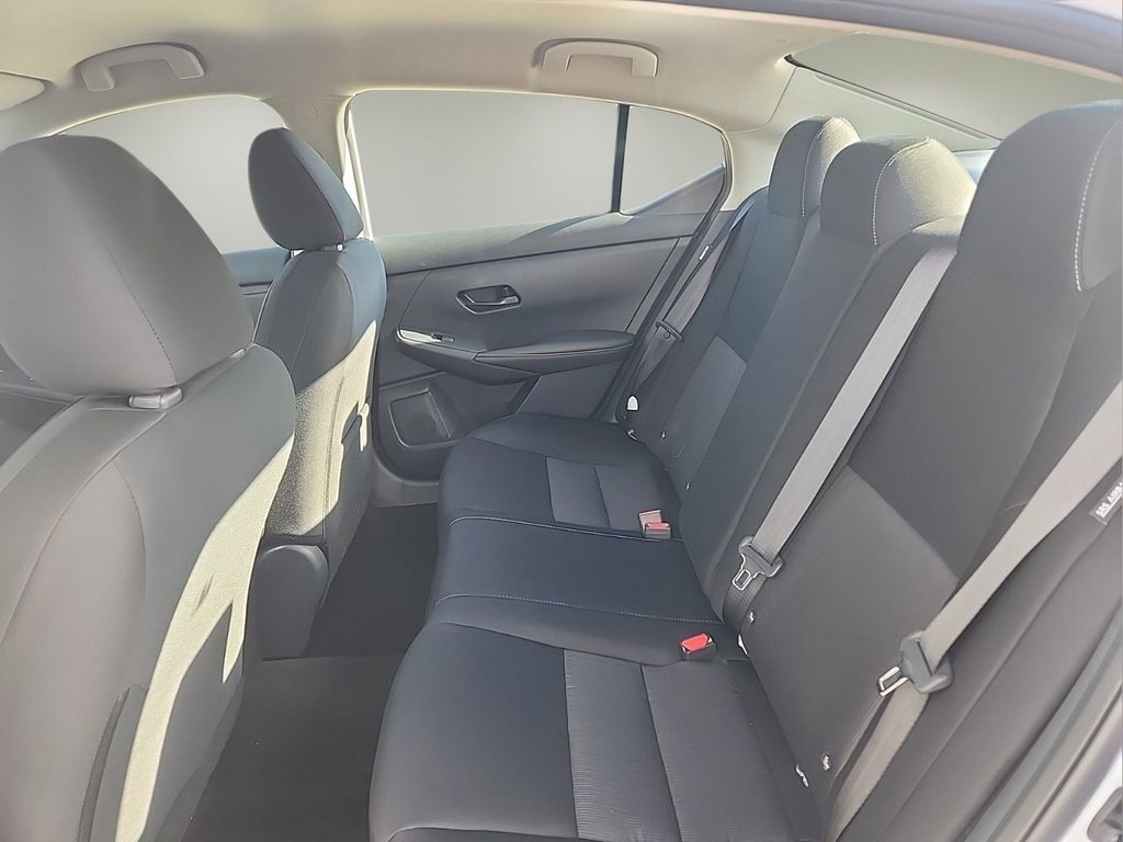 2025 Nissan Sentra SV - Photo 16