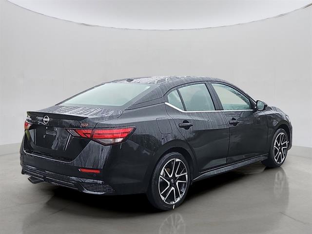 2025 Nissan Sentra SR photo 3