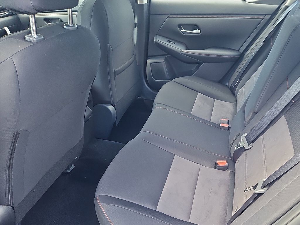 2025 Nissan Sentra SR - Photo 14