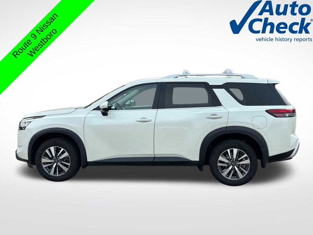 Used 2023 Nissan Pathfinder SL SUV