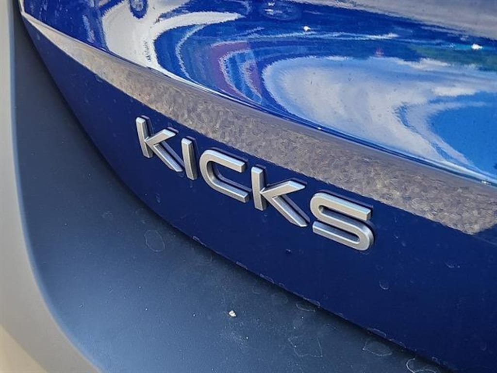 New 2025 Nissan Kicks SV Intelligent AWD SUV