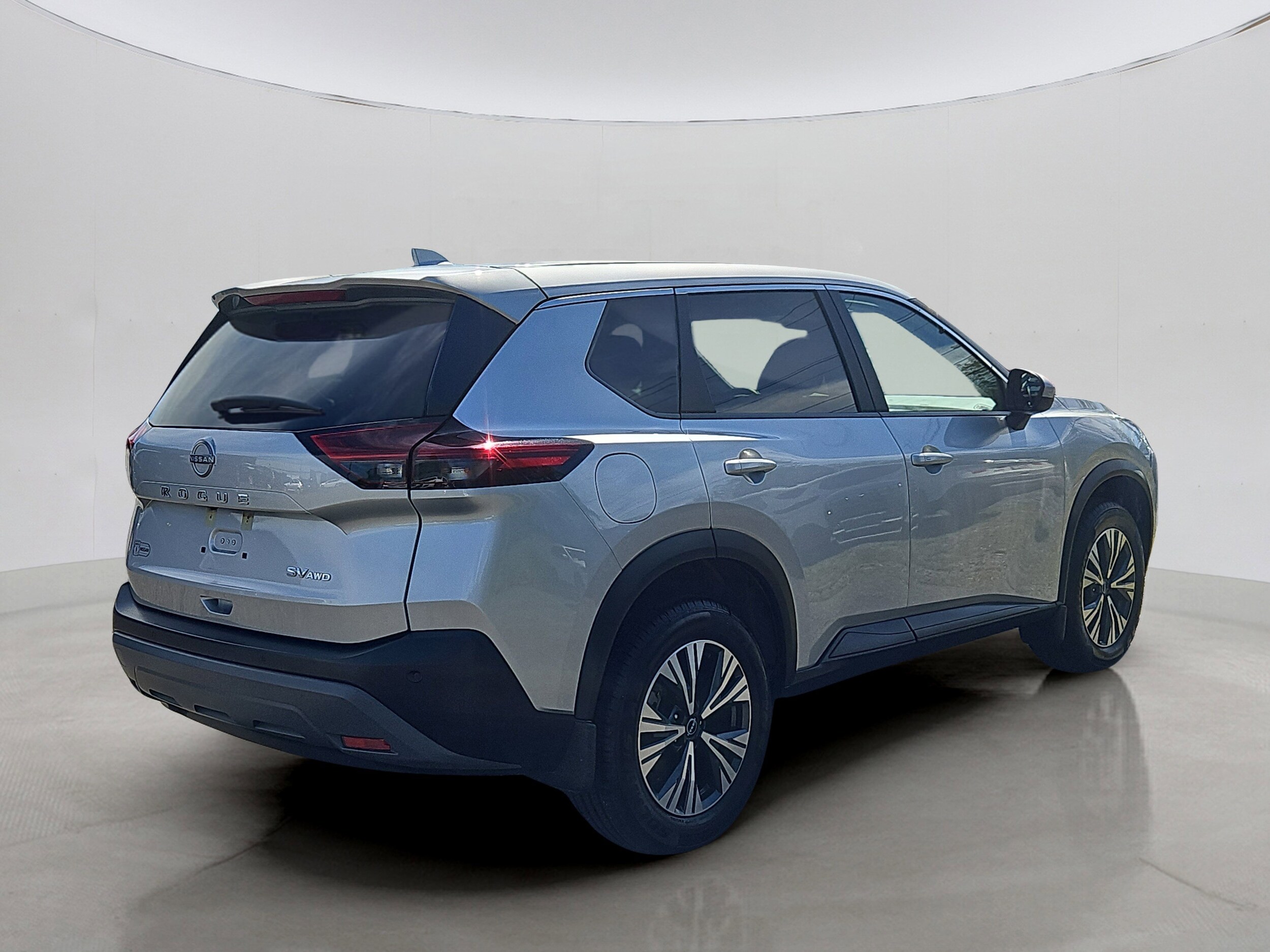 2023 Nissan Rogue SV photo 2