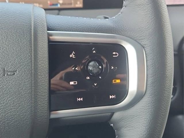 2025 Nissan Armada SL - Photo 36