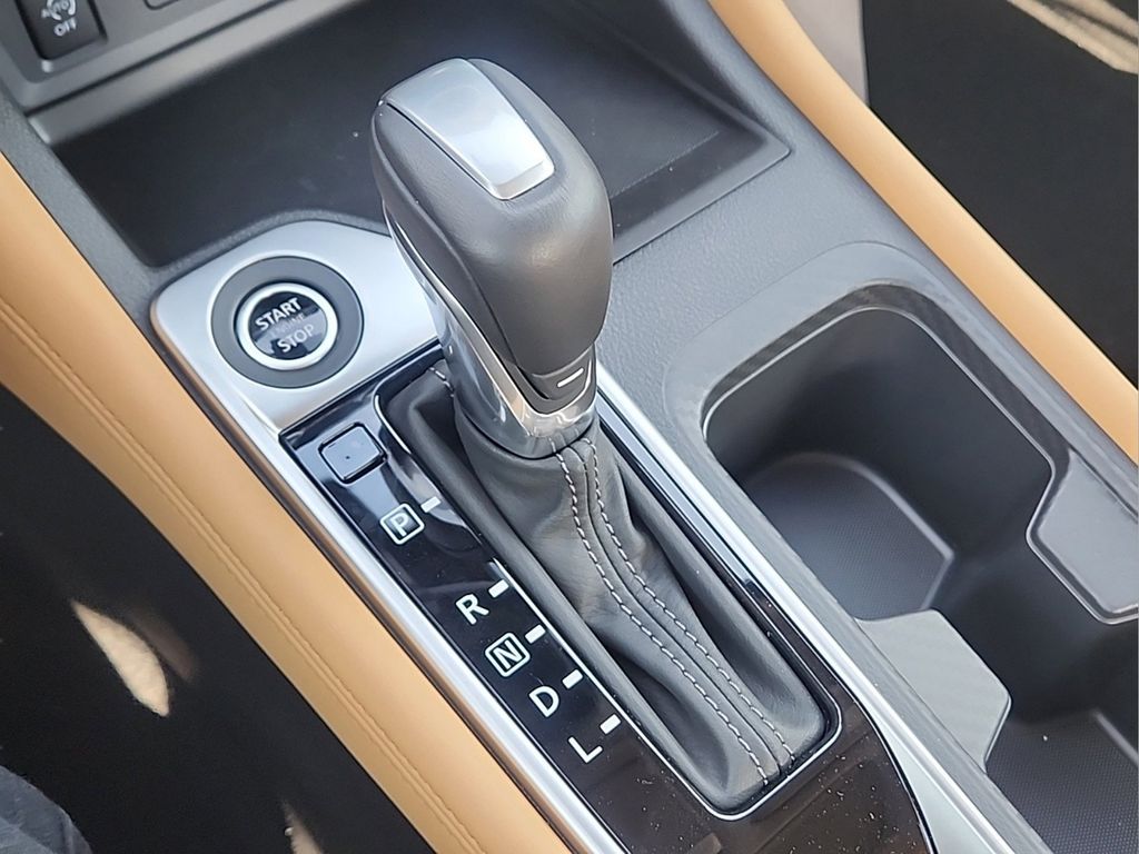 2025 Nissan Sentra SV - Photo 16