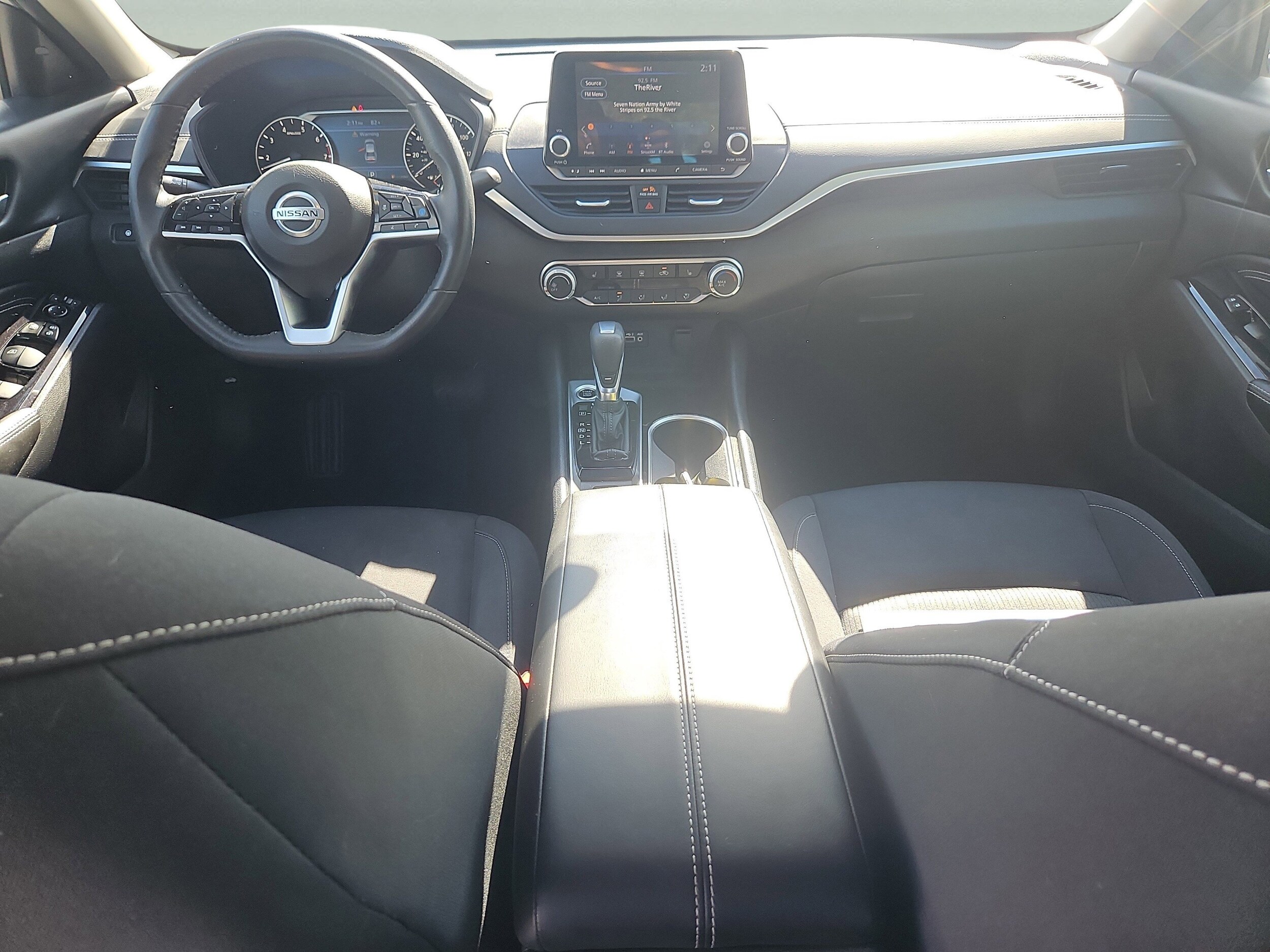 2022 Nissan Altima 2.5 SV photo 2
