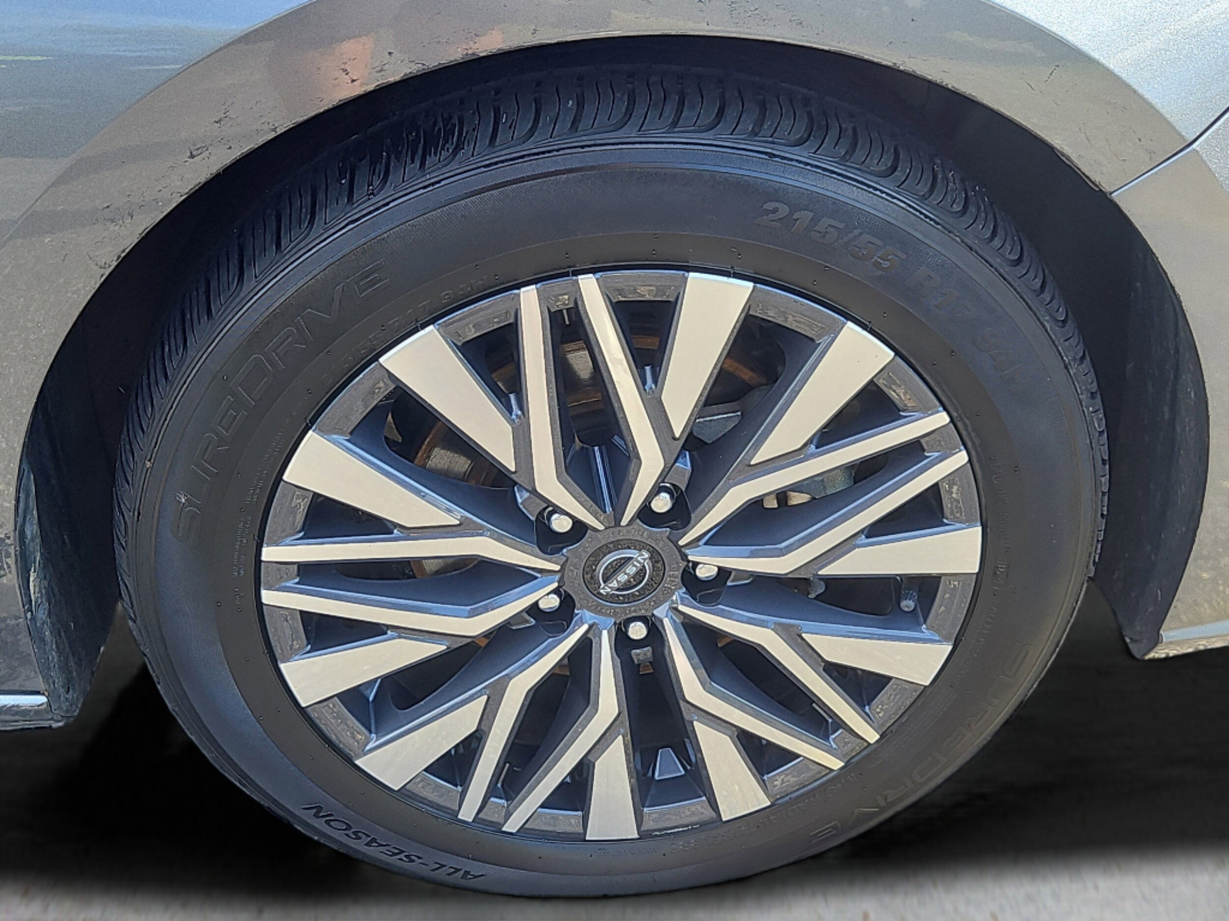 2023 Nissan Altima 2.5 SV photo 4