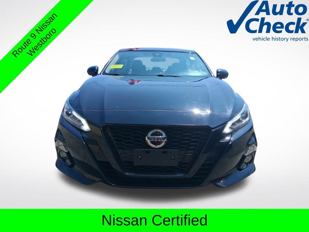 Certified 2022 Nissan