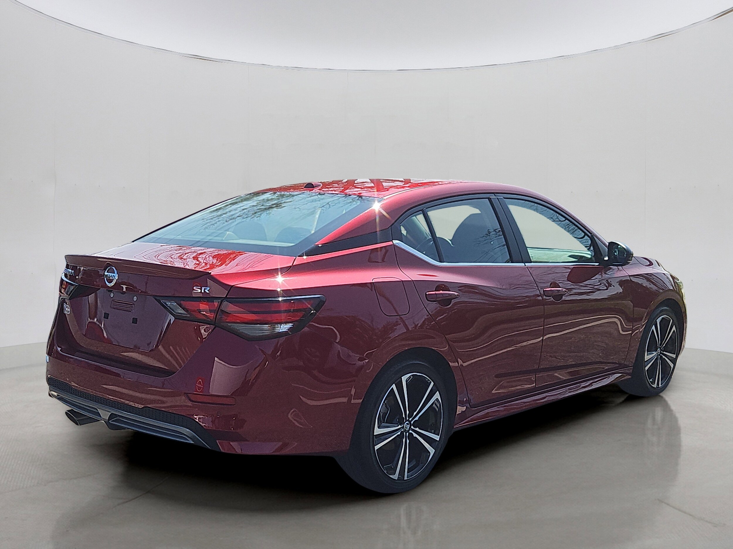 2023 Nissan Sentra SR photo 3