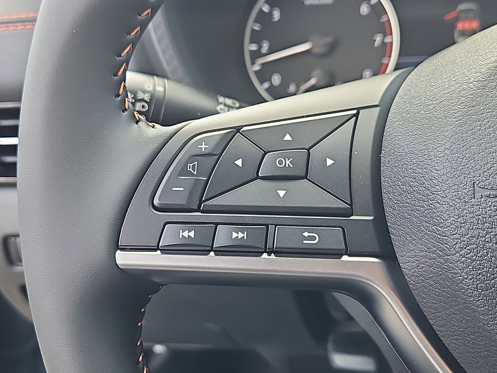 2025 Nissan Sentra SR - Photo 9