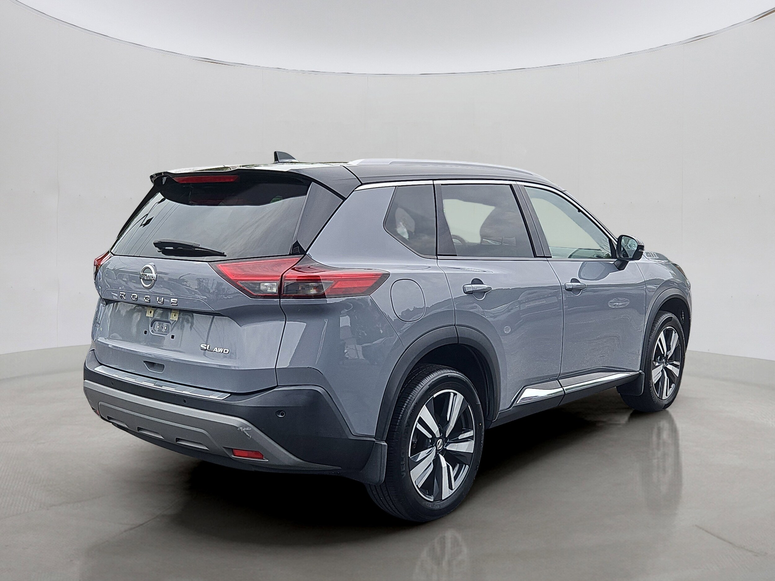 2021 Nissan Rogue SL photo 2