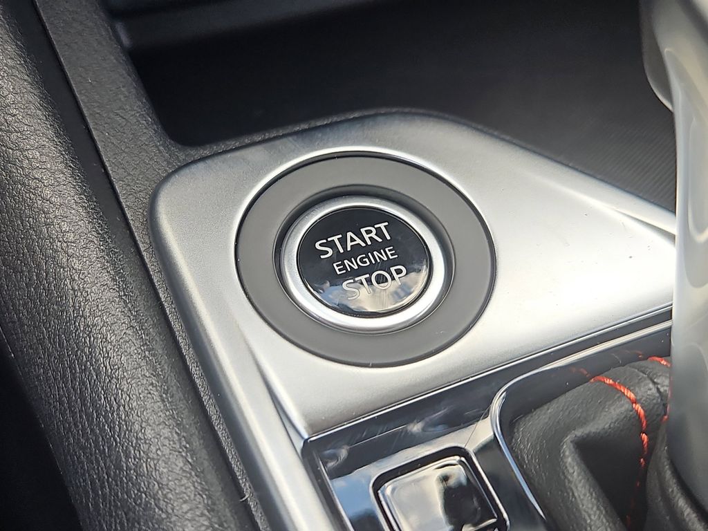 2025 Nissan Sentra SR - Photo 7