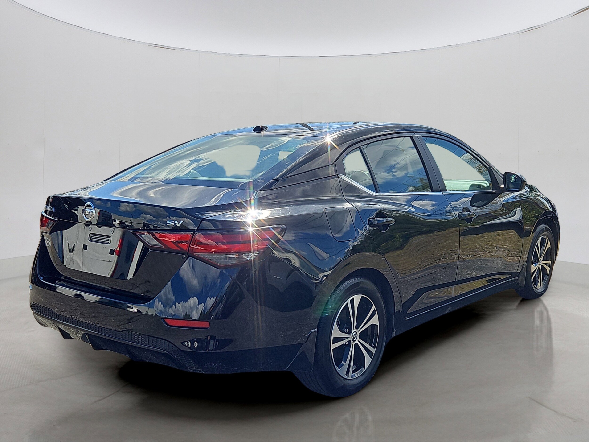 2023 Nissan Sentra SV photo 2