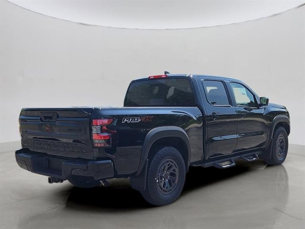 New 2025 Nissan Frontier Crew Cab Long Bed PRO-4X 4x4 Truck Crew Cab