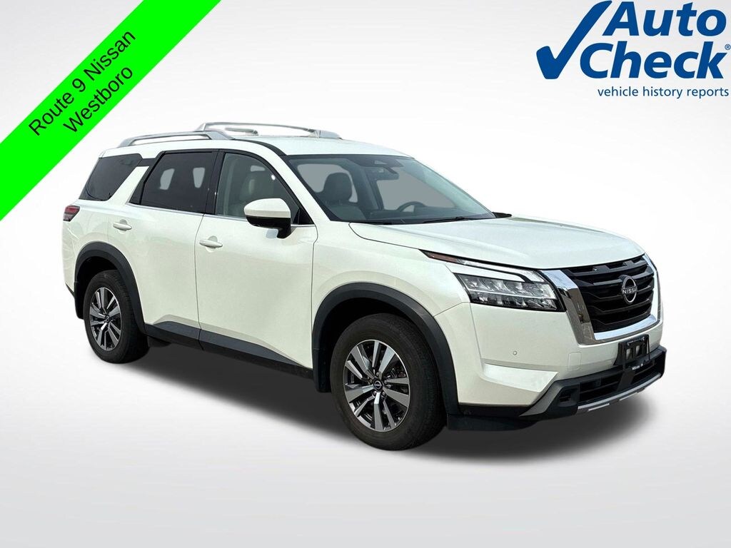 Used 2023 Nissan Pathfinder SL SUV