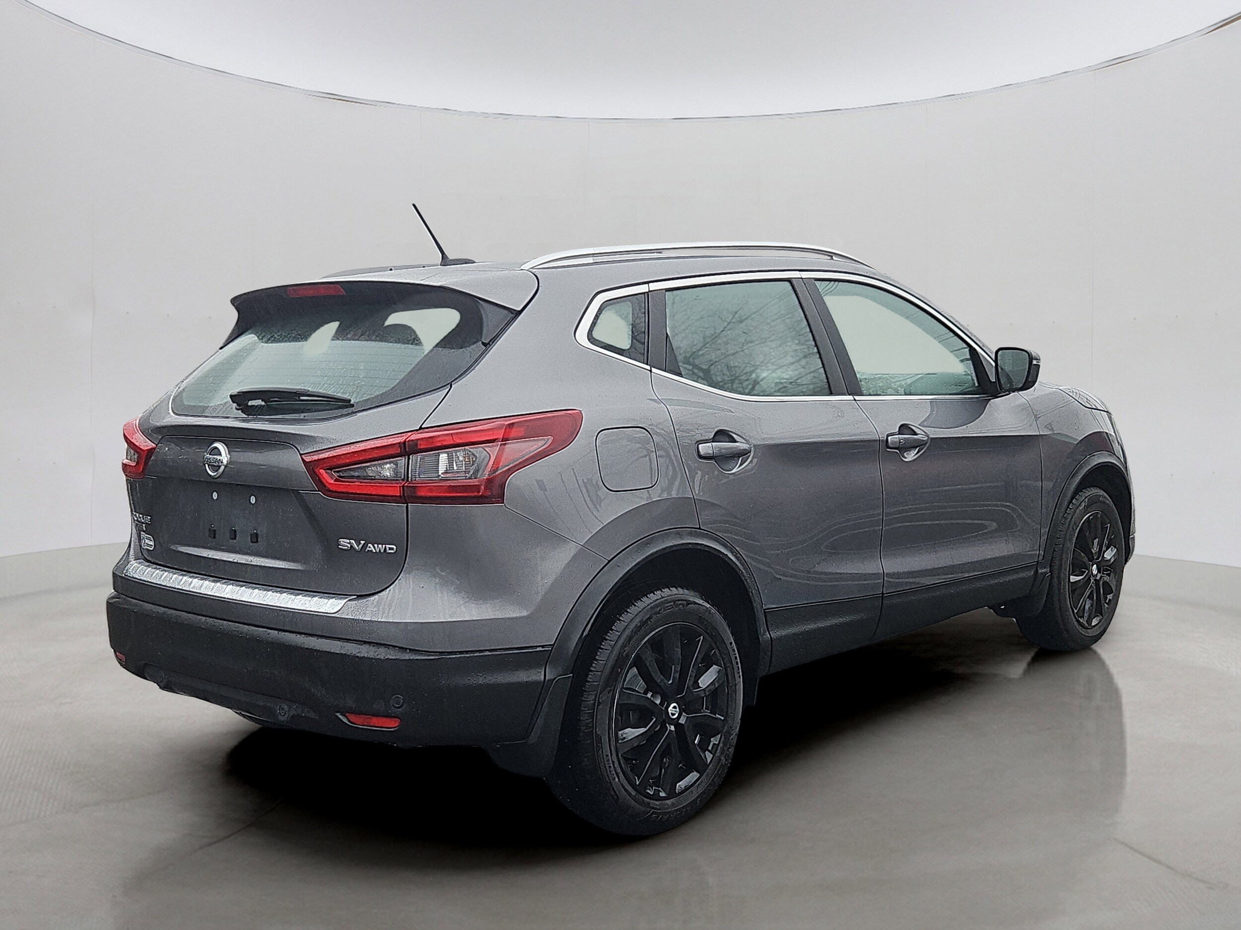 2021 Nissan Rogue Sport SV photo 3