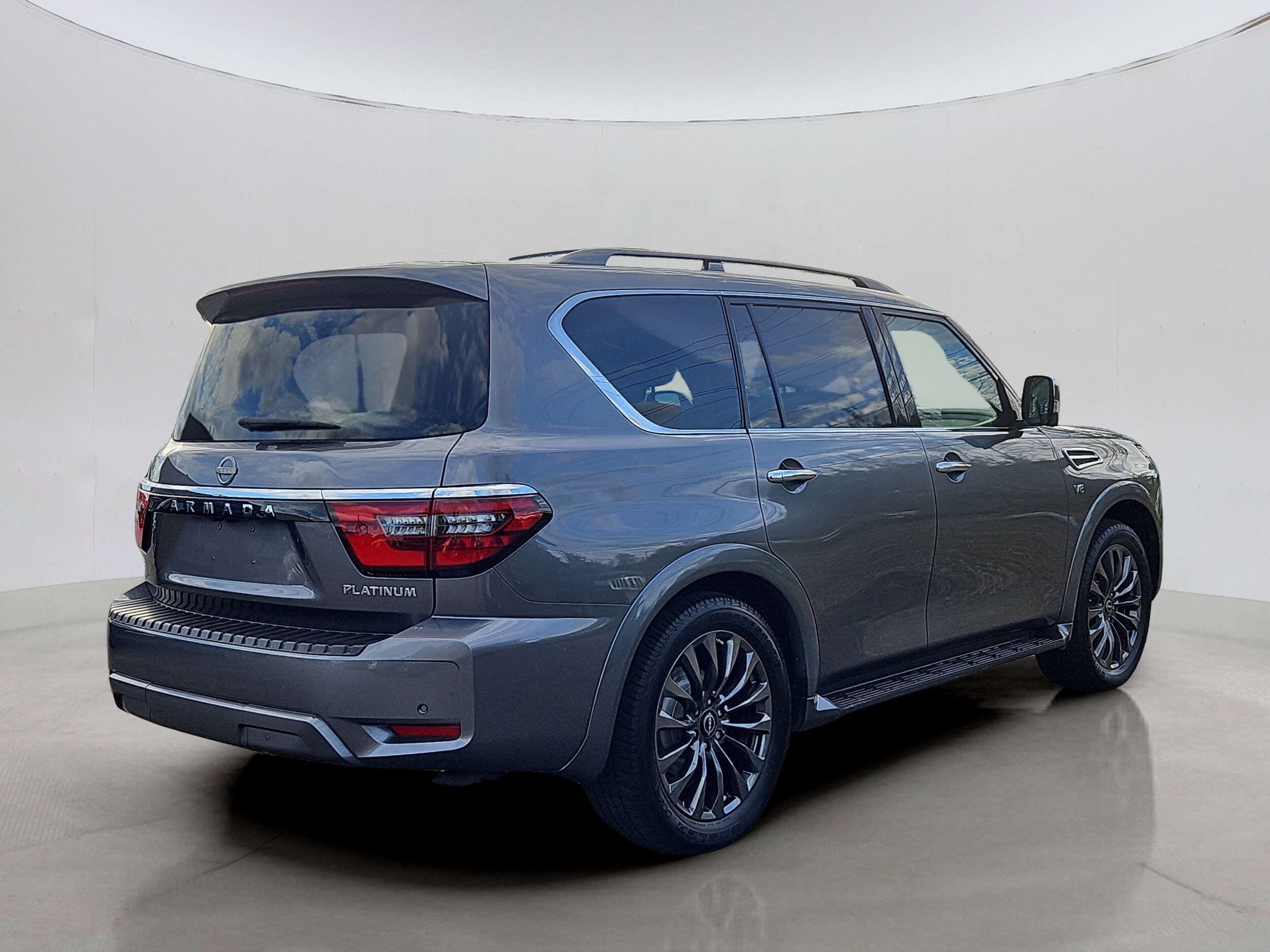 2022 Nissan Armada Platinum photo 3