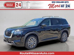 2025 Nissan Pathfinder SL 4WD SUV