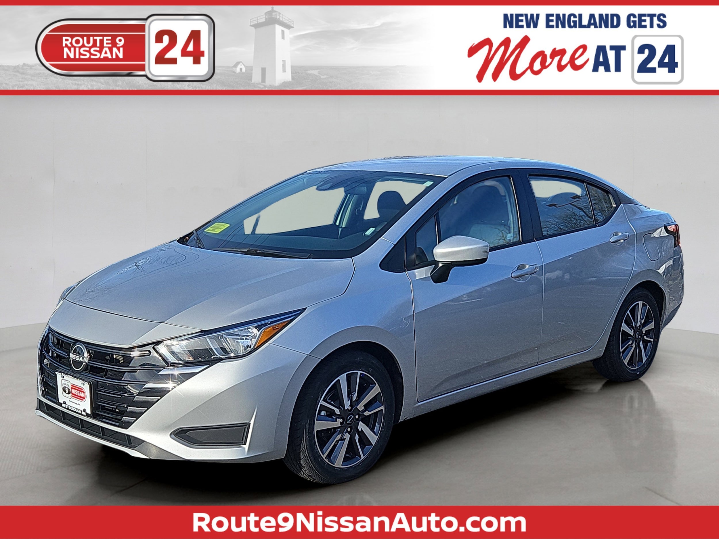 2023 Nissan Versa Sedan SV's photo