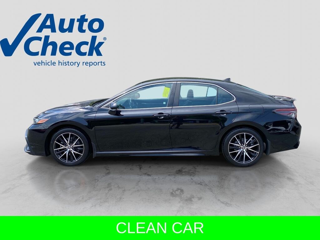 Used 2022 Toyota Camry SE Sedan