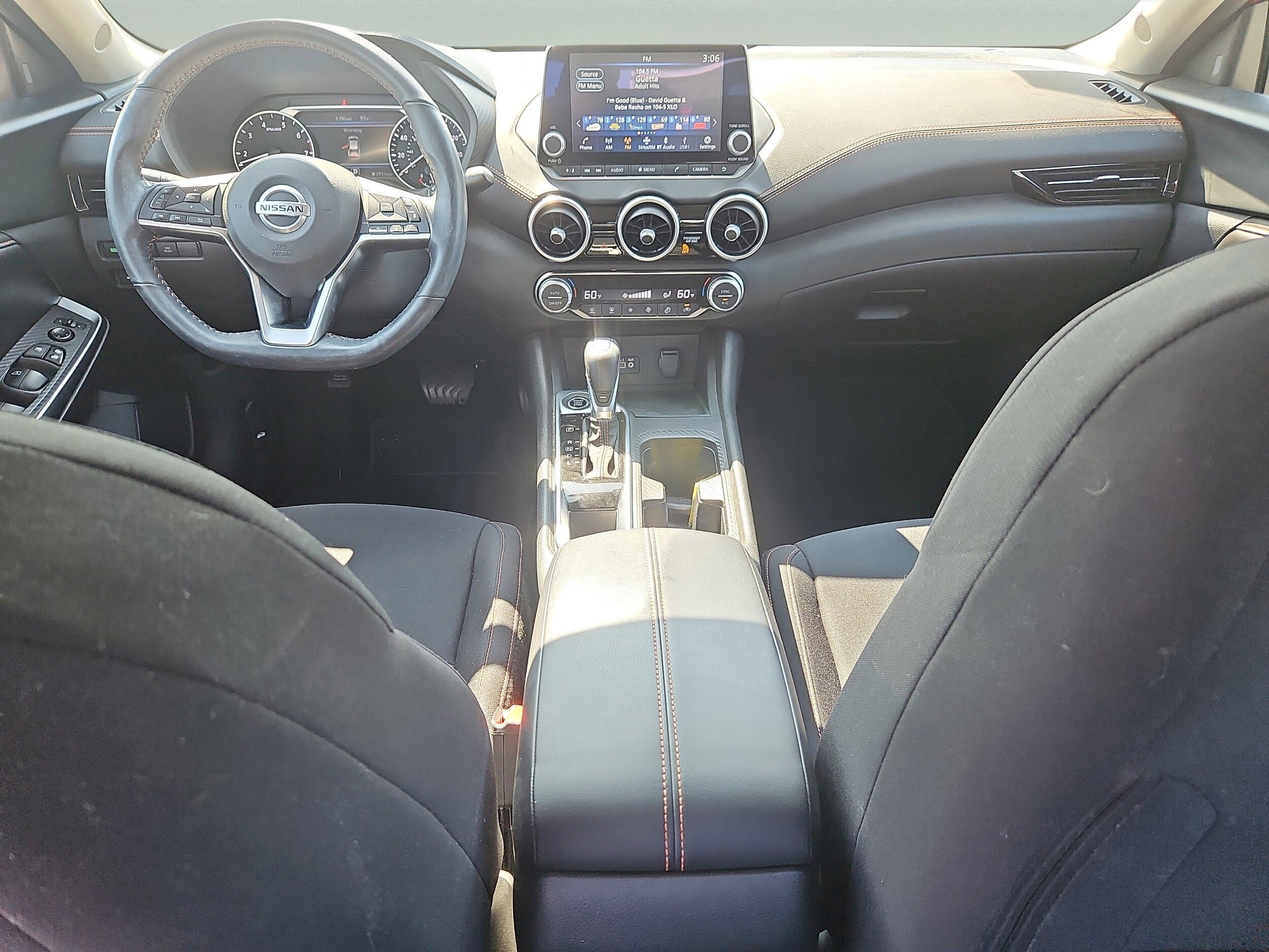 2023 Nissan Sentra SR photo 2