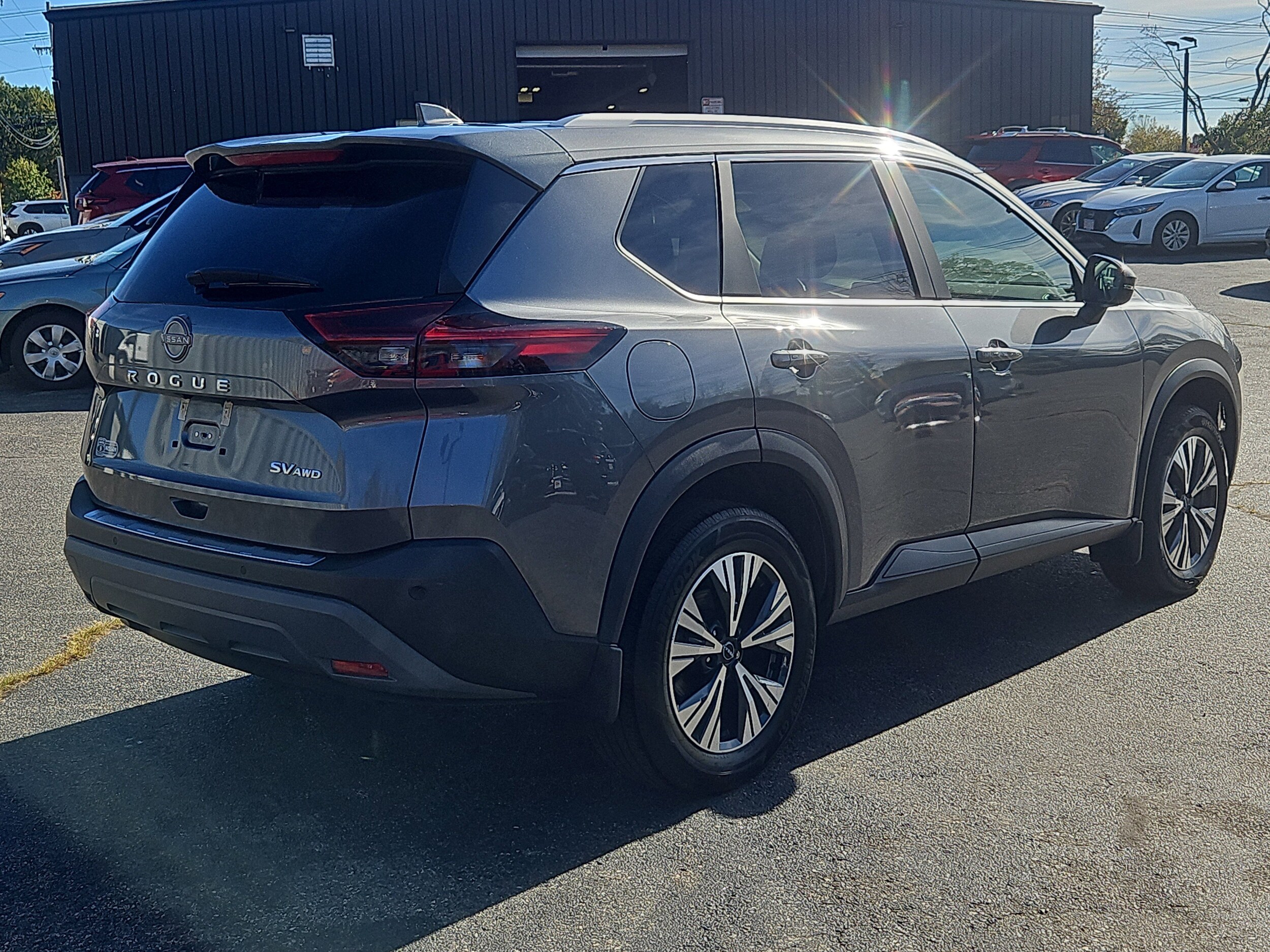 2023 Nissan Rogue SV photo 2