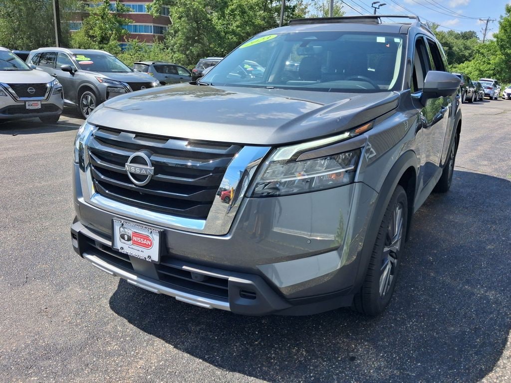 Certified 2023 Nissan Pathfinder SL SUV