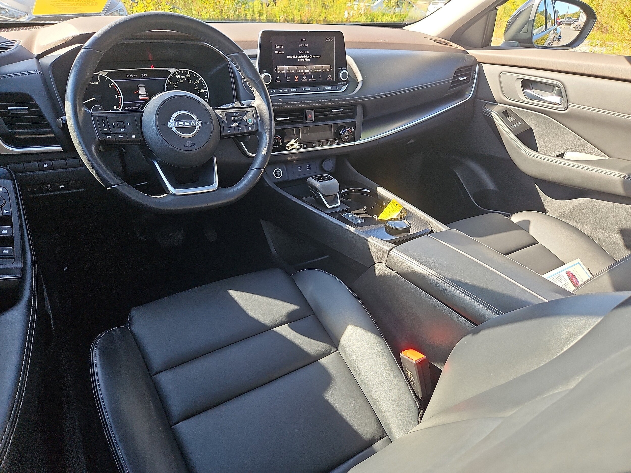 2023 Nissan Rogue Midnight Edition photo 3